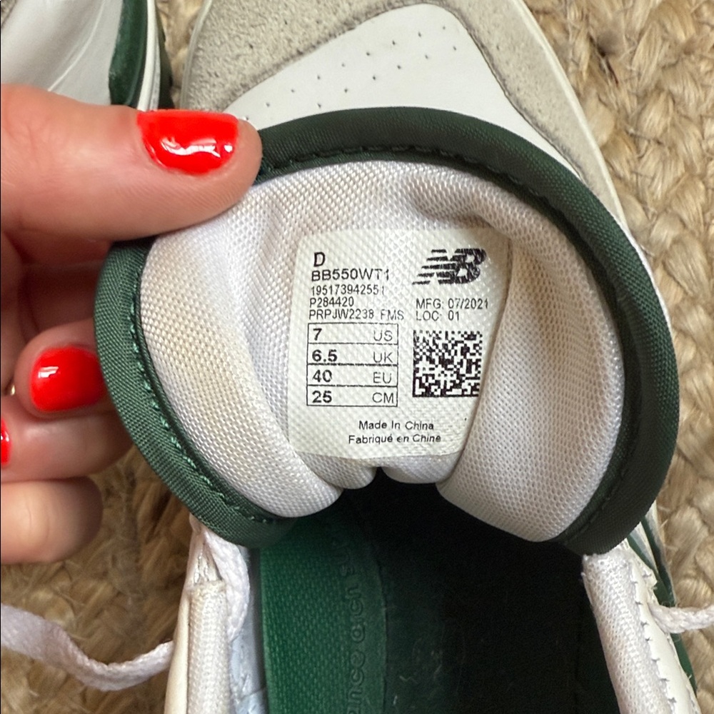 New Balance 550 White and Green Sneakers - Picture 3 of 7